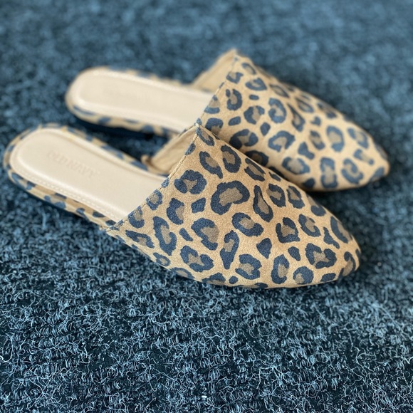 * *NWOT* Old navy leopard print slides Sz6 - Picture 3 of 5